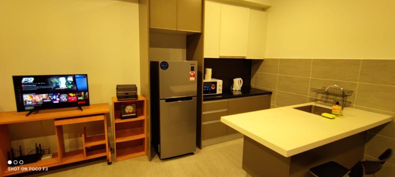 Cozy Unit- Bell Suites- Horizon Suites- Wifi- Netflix- Parking Swimming Pool- Klia Sepang Bagian luar foto